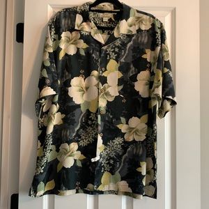 Tommy Bahama short sleeve silk shirt